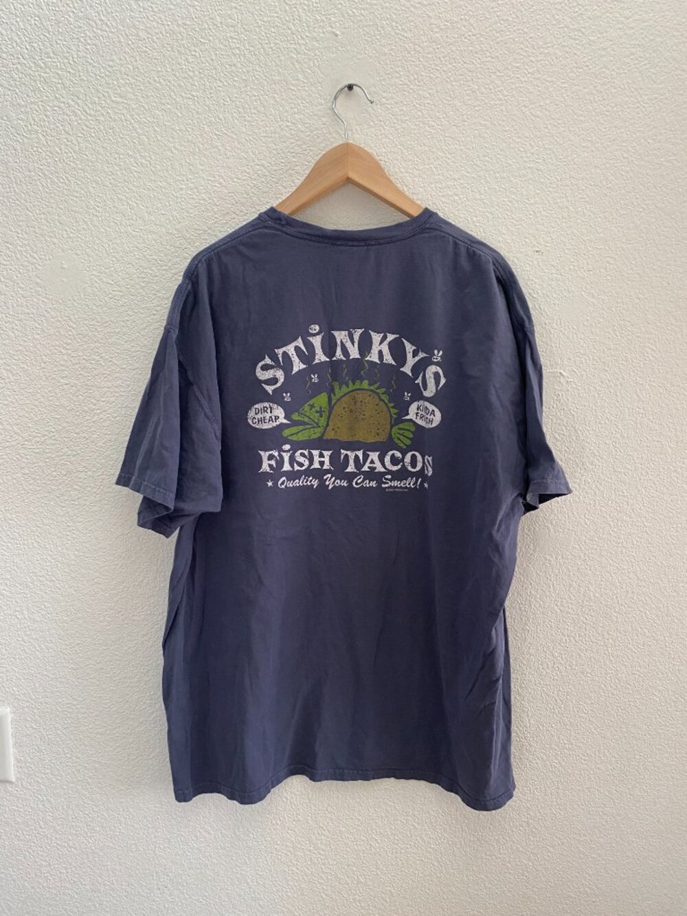 Stinky's Fish Tacos Cape May Short Sleeve T-Shirt Men's 2XL Blue Comfort Wash